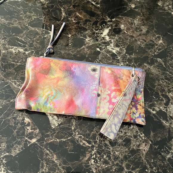 Hobo wristlet 🩷 - Picture 4 of 4